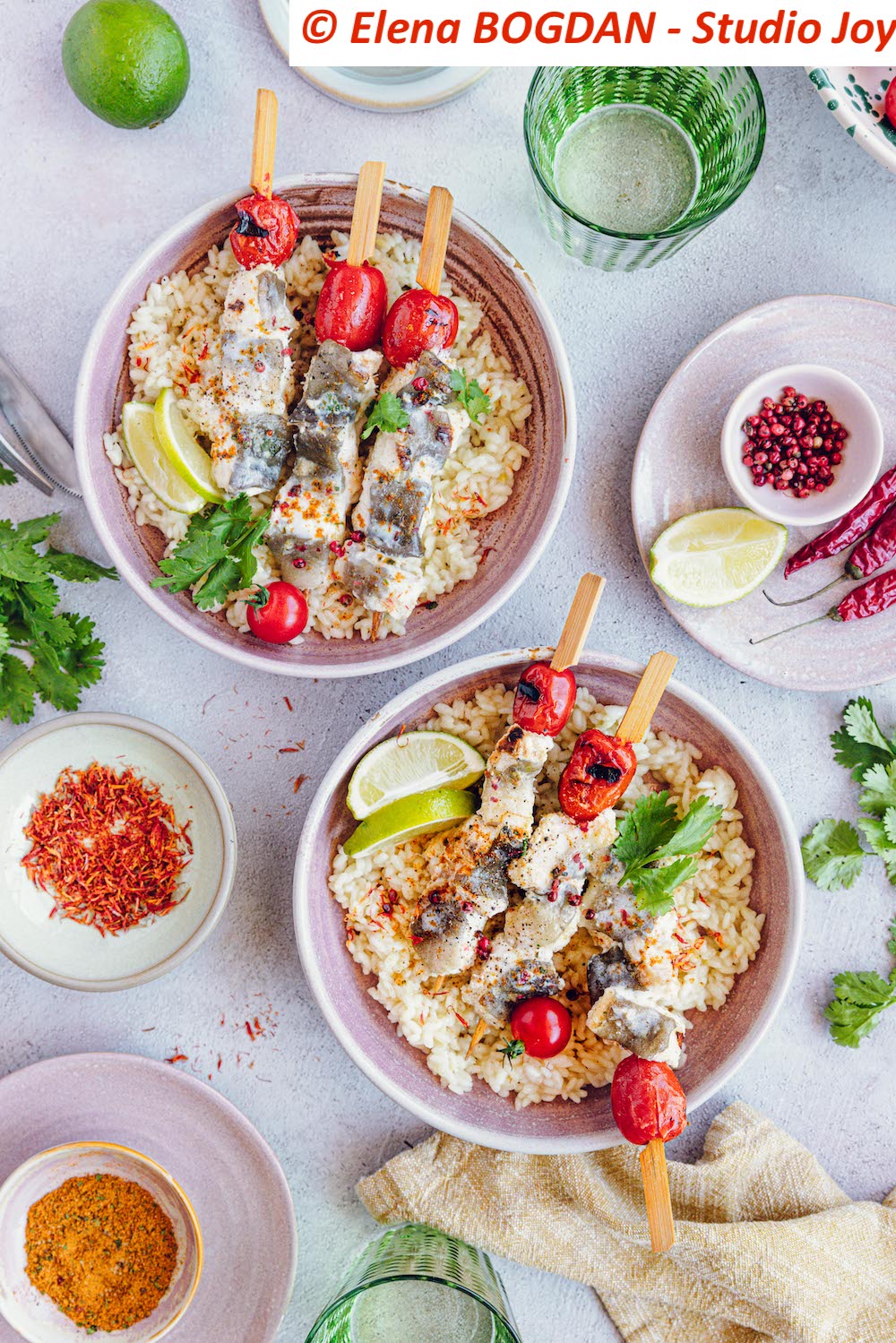 Brochettes de congre et riz safrané